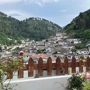 Gasthof Dona, Berat