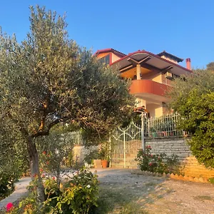 Guest house Georgemishel, Berat