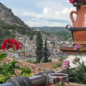 Guest house E Skulptorit-unesco Quarter, Berat
